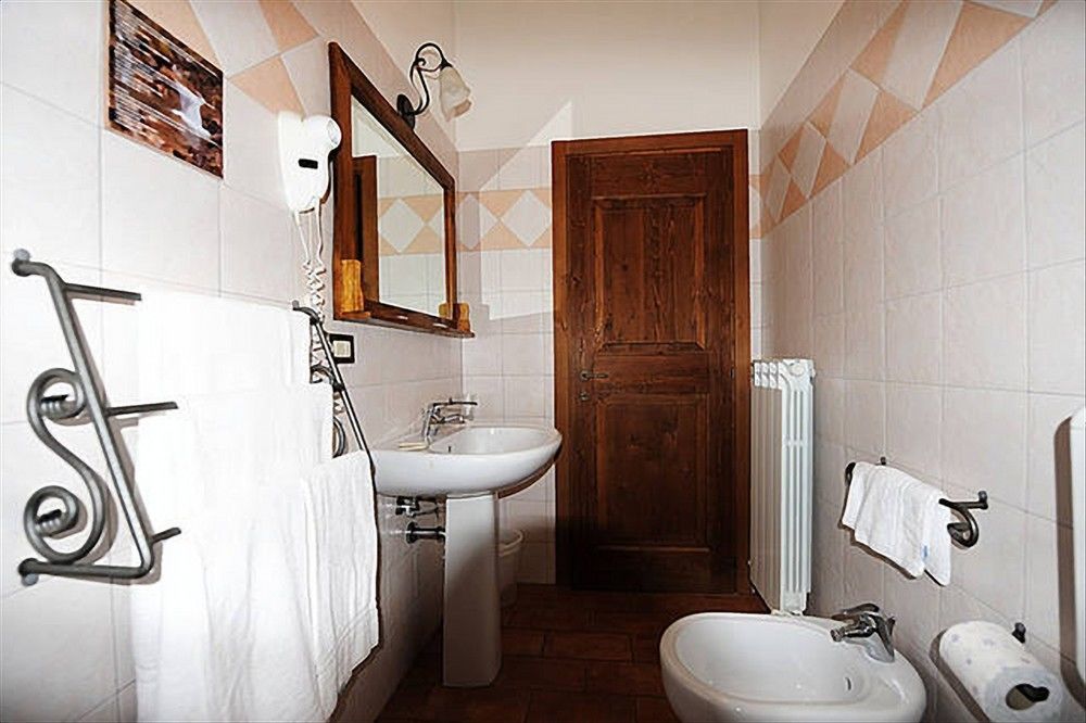 Agriturismo La Ferraia Pianello  Екстер'єр фото