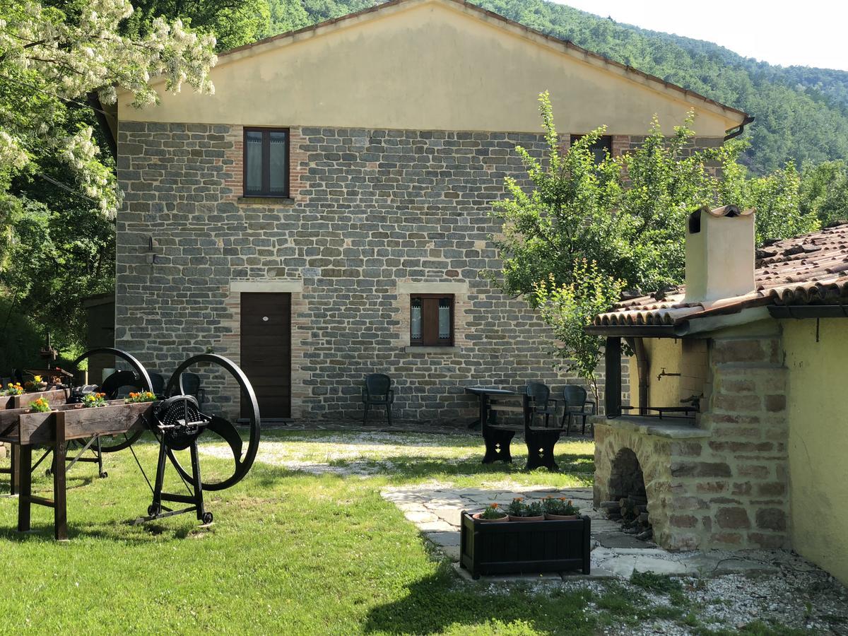 Agriturismo La Ferraia Pianello  Екстер'єр фото